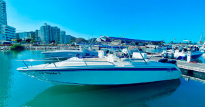 lancha la trucha en la marina internacional de santa marta