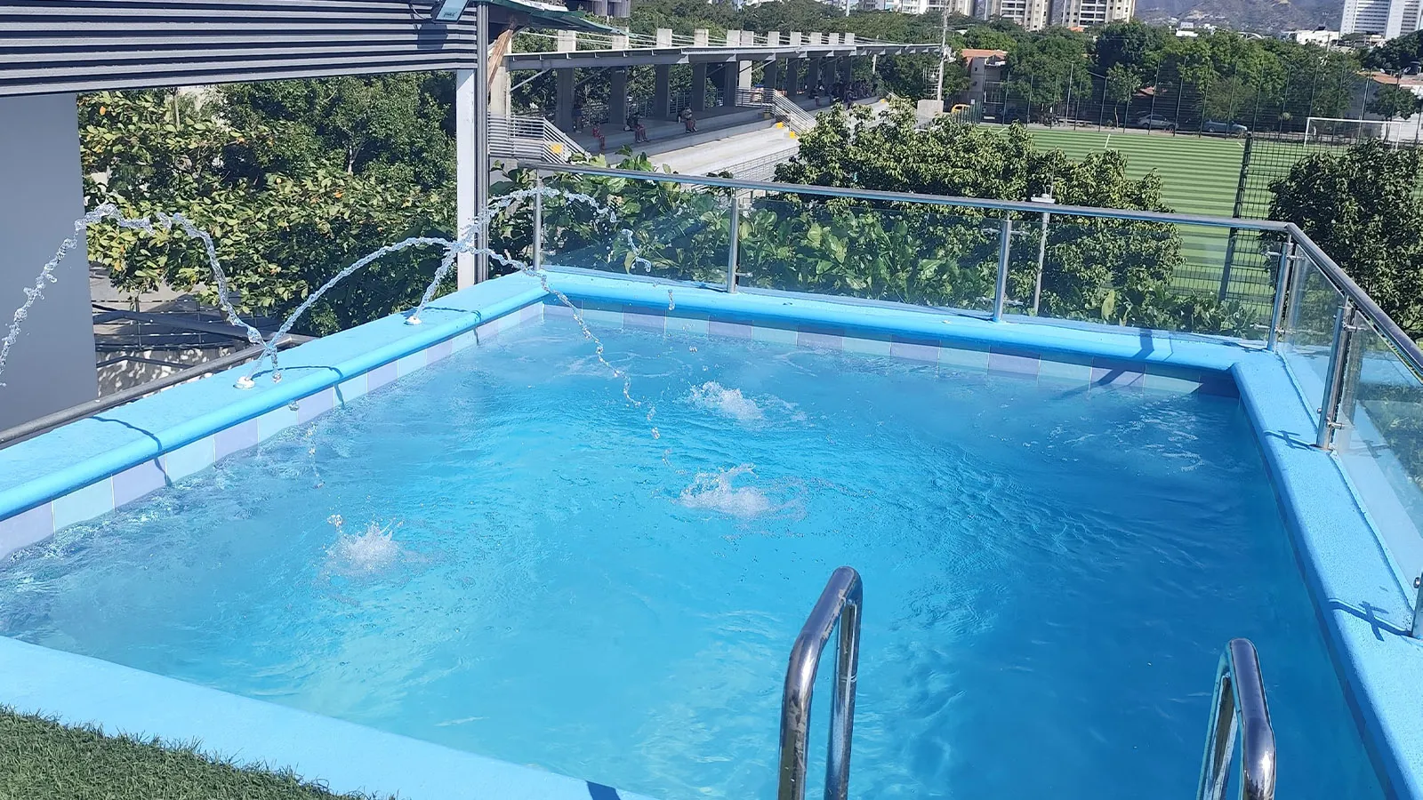piscina de la cabaña