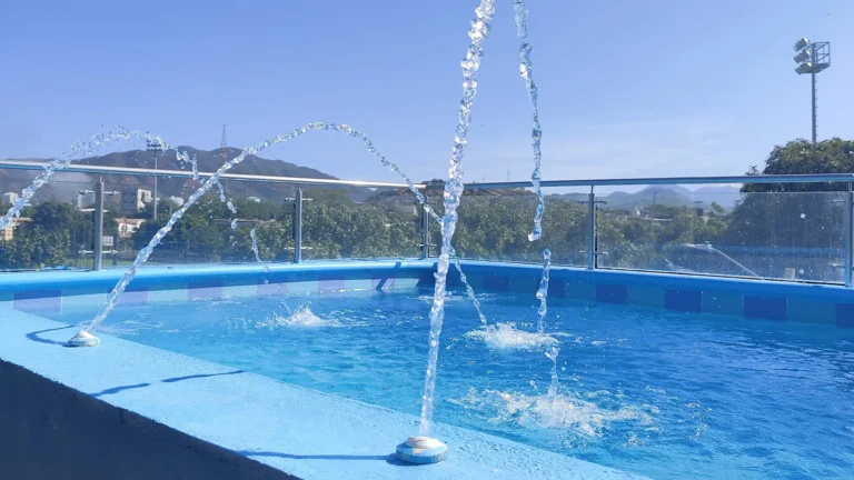 cabaña con piscina privada con hidrojets